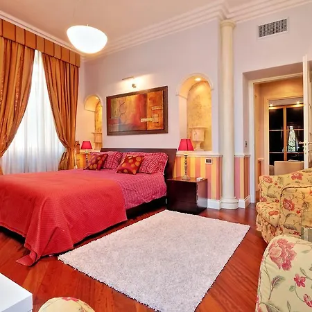 Lejlighed Strozzi Two-bedroom *
